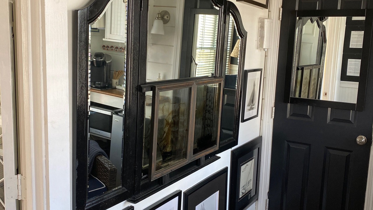 Photo of Others in Off Broadway