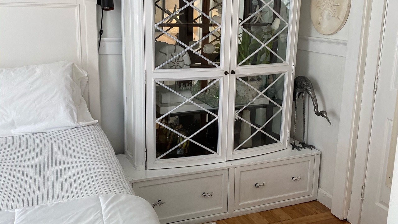 Photo of Others in Off Broadway