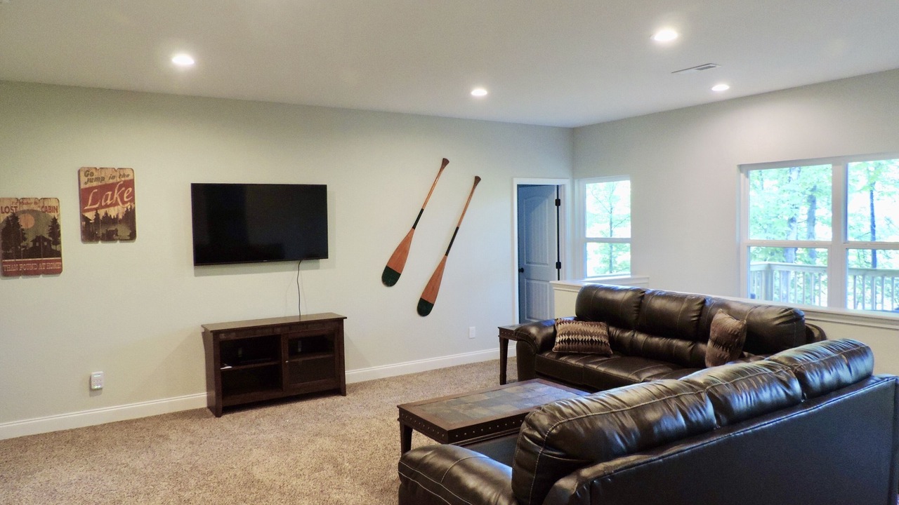 Photo of Bedroom in Lakeside Estates