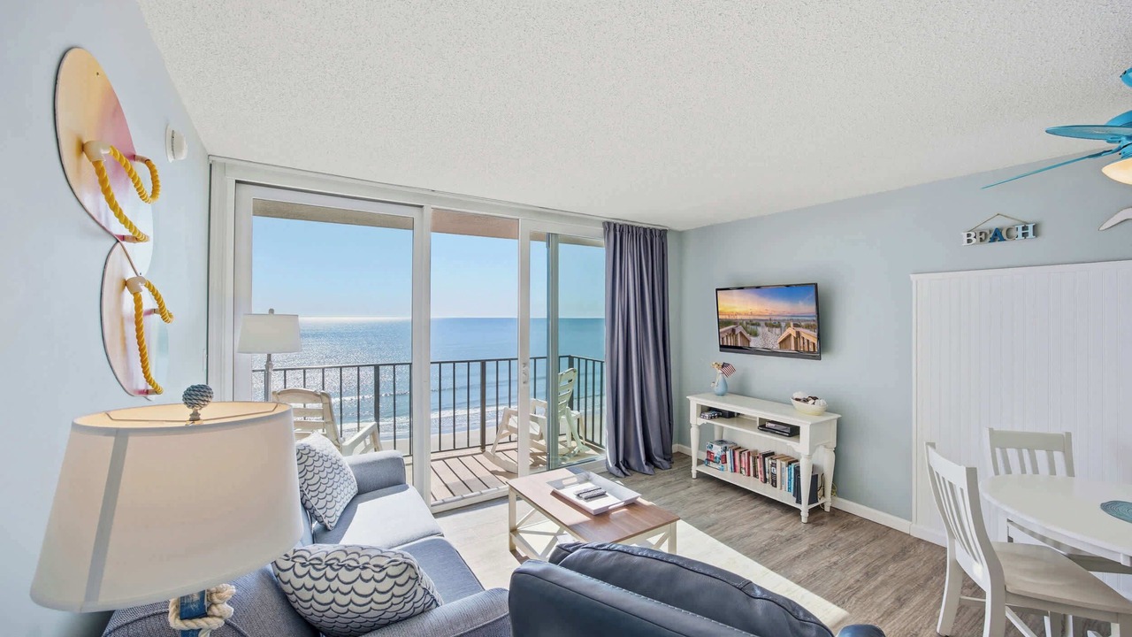 Photo of Livingroom in Crescent Beach