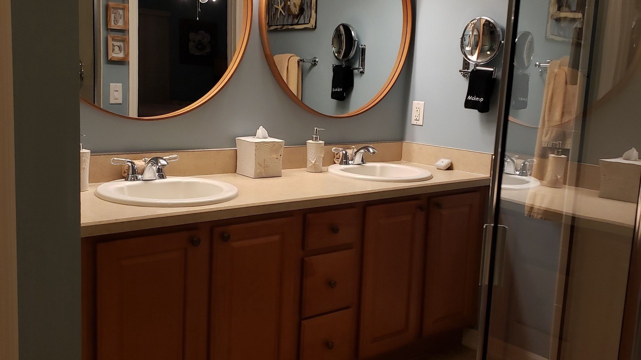 Photo of Bathroom in Virginia Trace