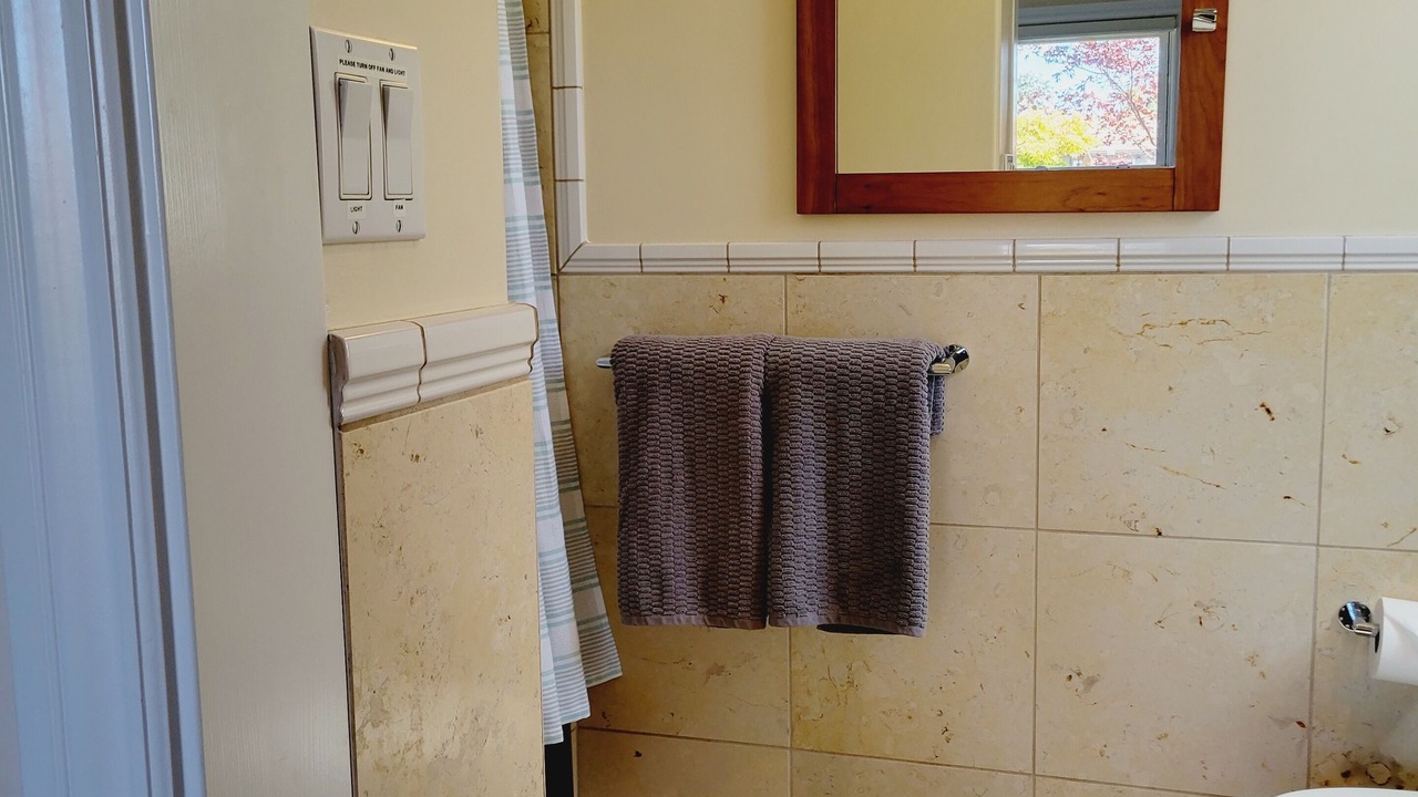 Photo of Bathroom in West Alameda