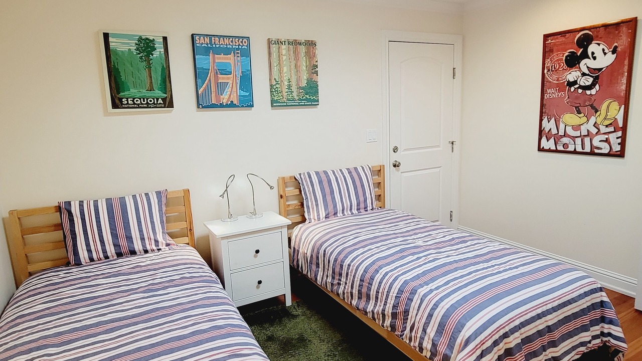 Photo of Bedroom in West Alameda