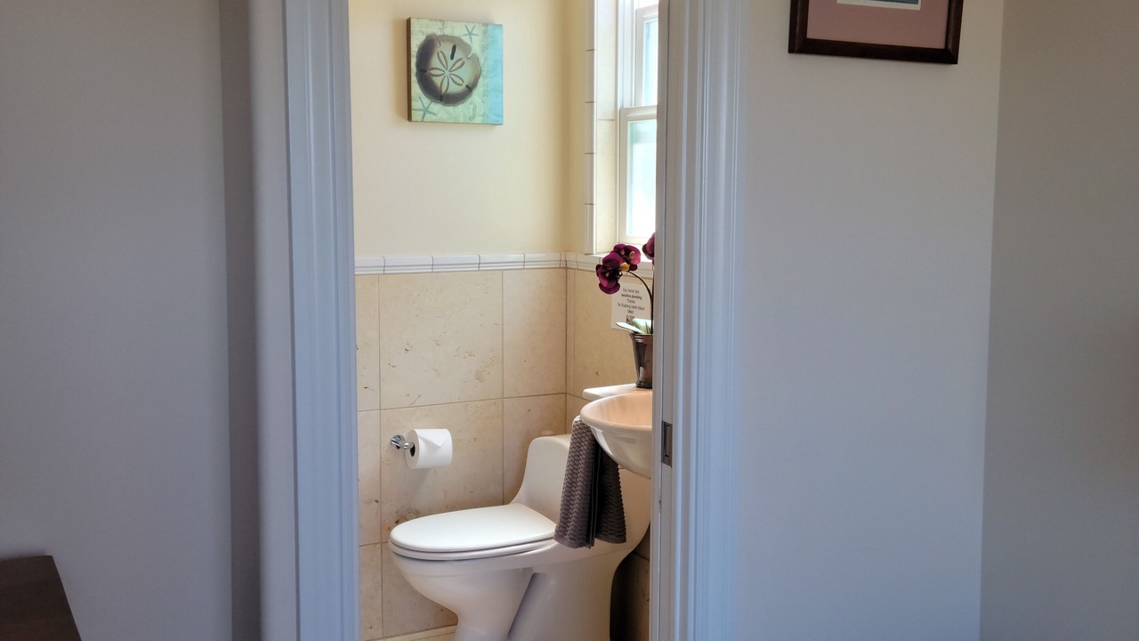 Photo of Bathroom in West Alameda