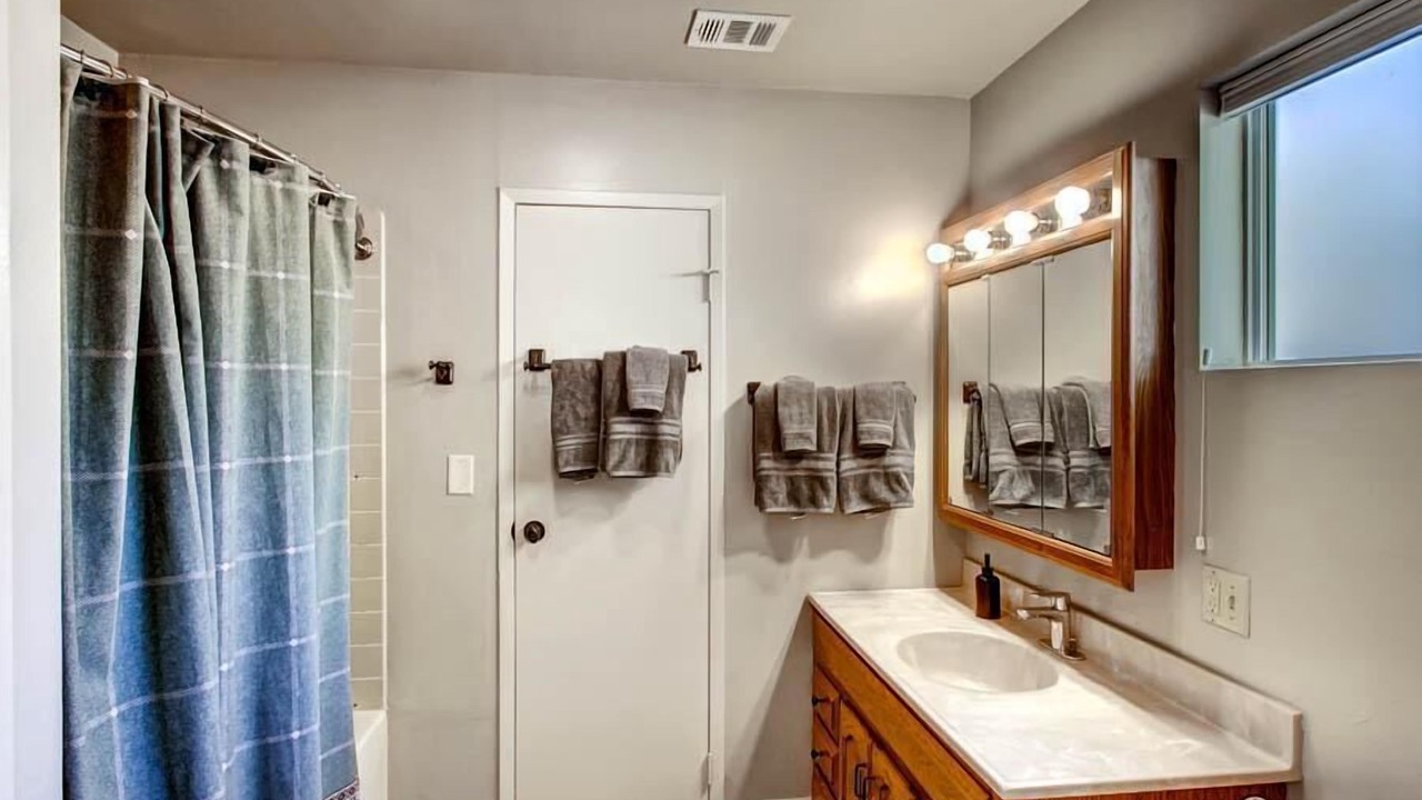 Photo of Bathroom in Oakhurst