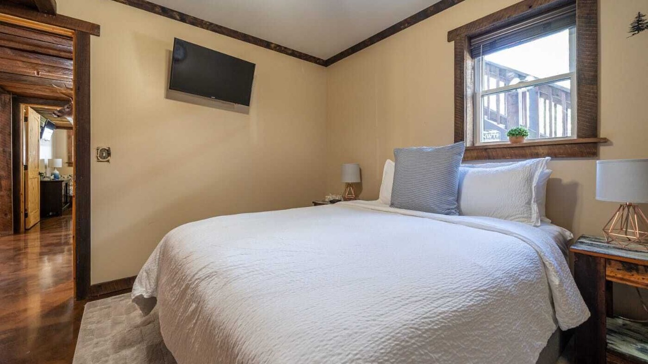 Photo of Bedroom in Ste Genevieve