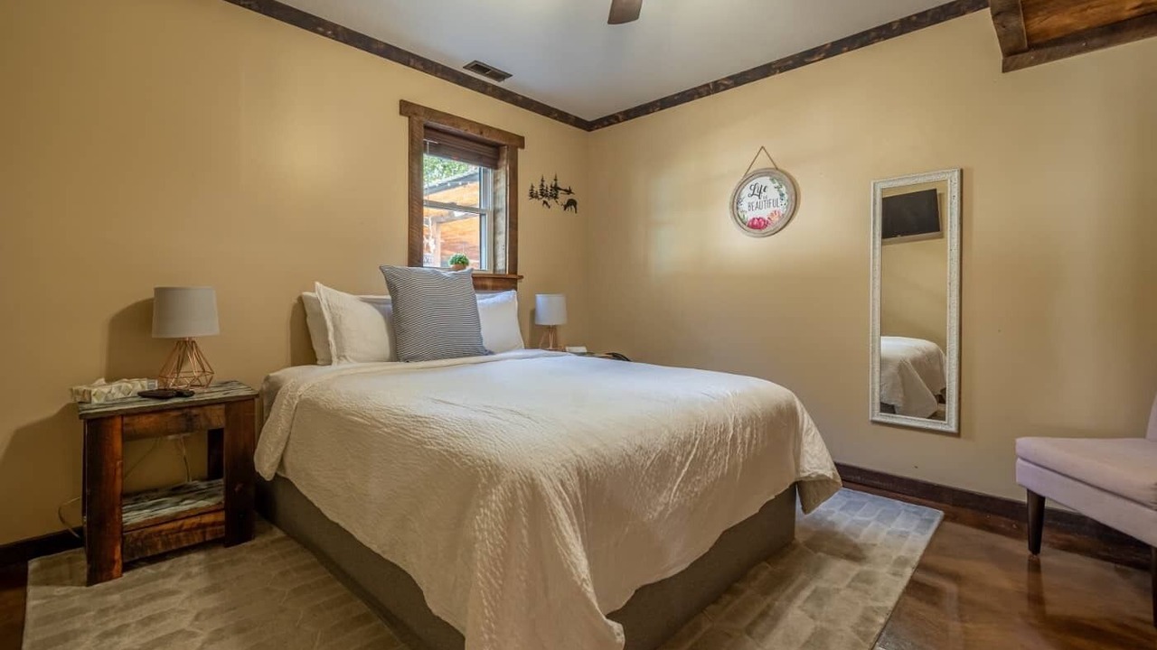 Photo of Bedroom in Ste Genevieve
