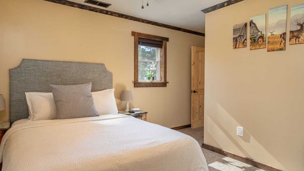 Photo of Bedroom in Ste Genevieve