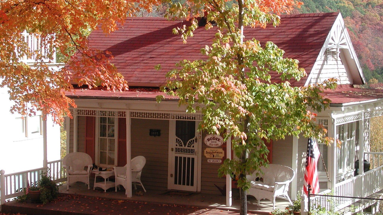 Photo of Others in Eureka Springs Historic District
