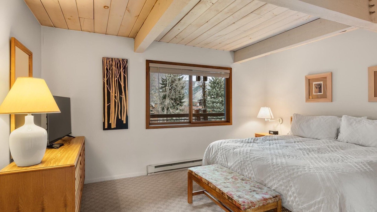 Photo of Bedroom in Aspen