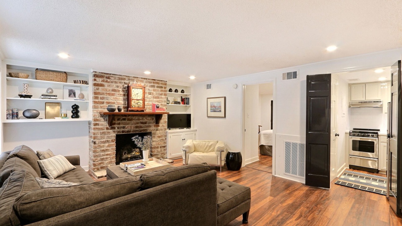 Photo of Livingroom in Historic Downtown Savannah