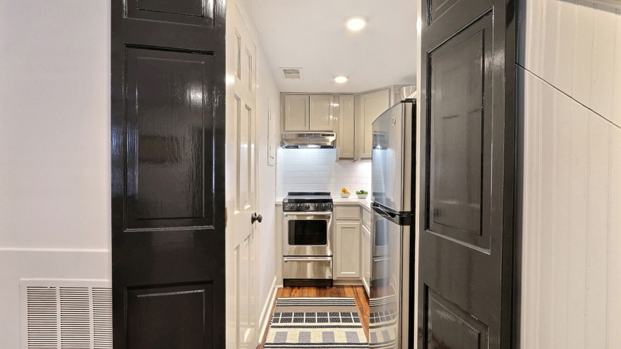 Photo of Kitchen in Historic Downtown Savannah