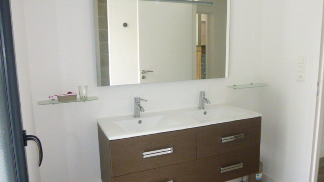 Photo of Bathroom in Pornichet