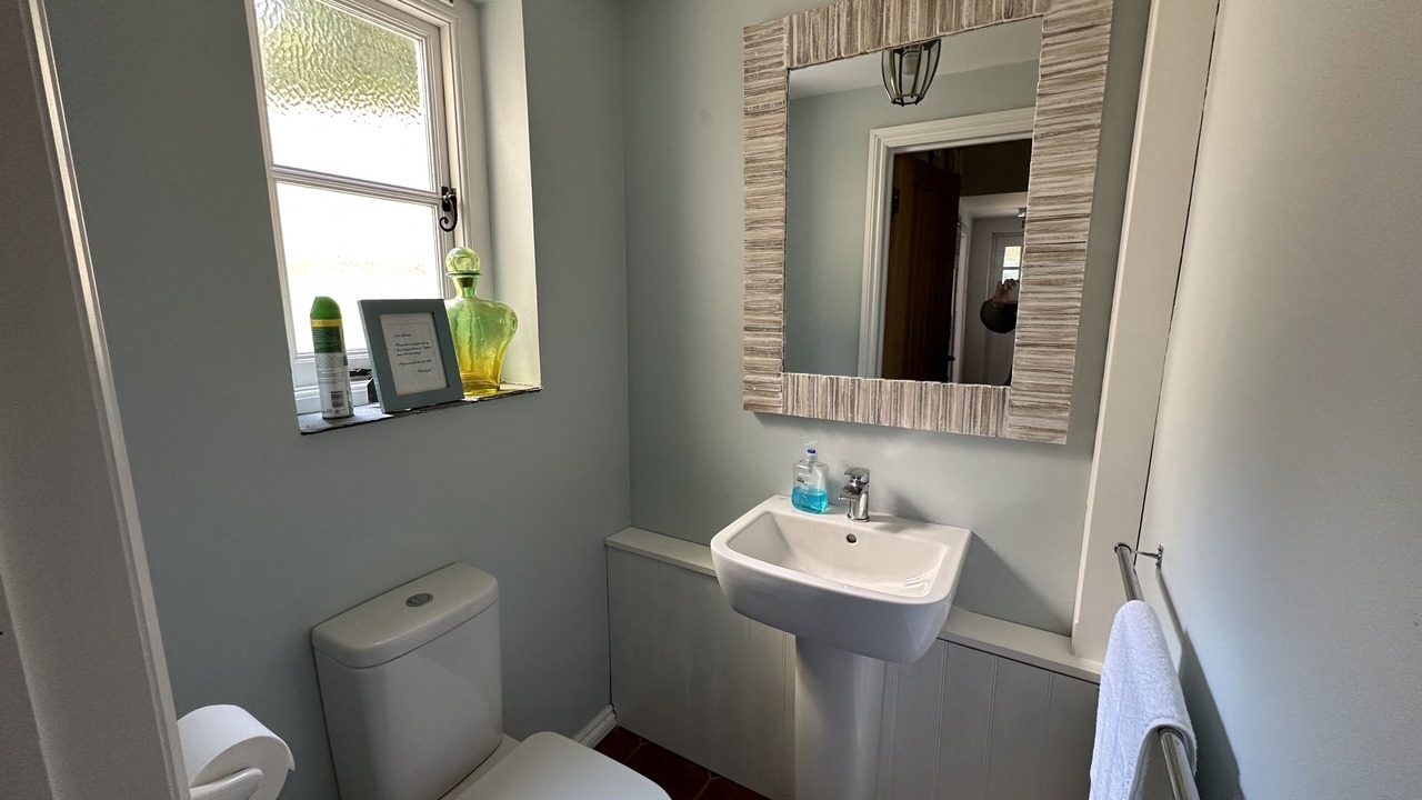 Photo of Bathroom in Thurlestone
