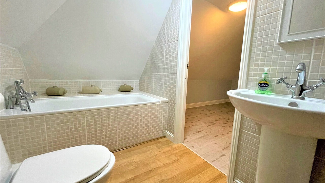 Photo of Bathroom in Thurlestone