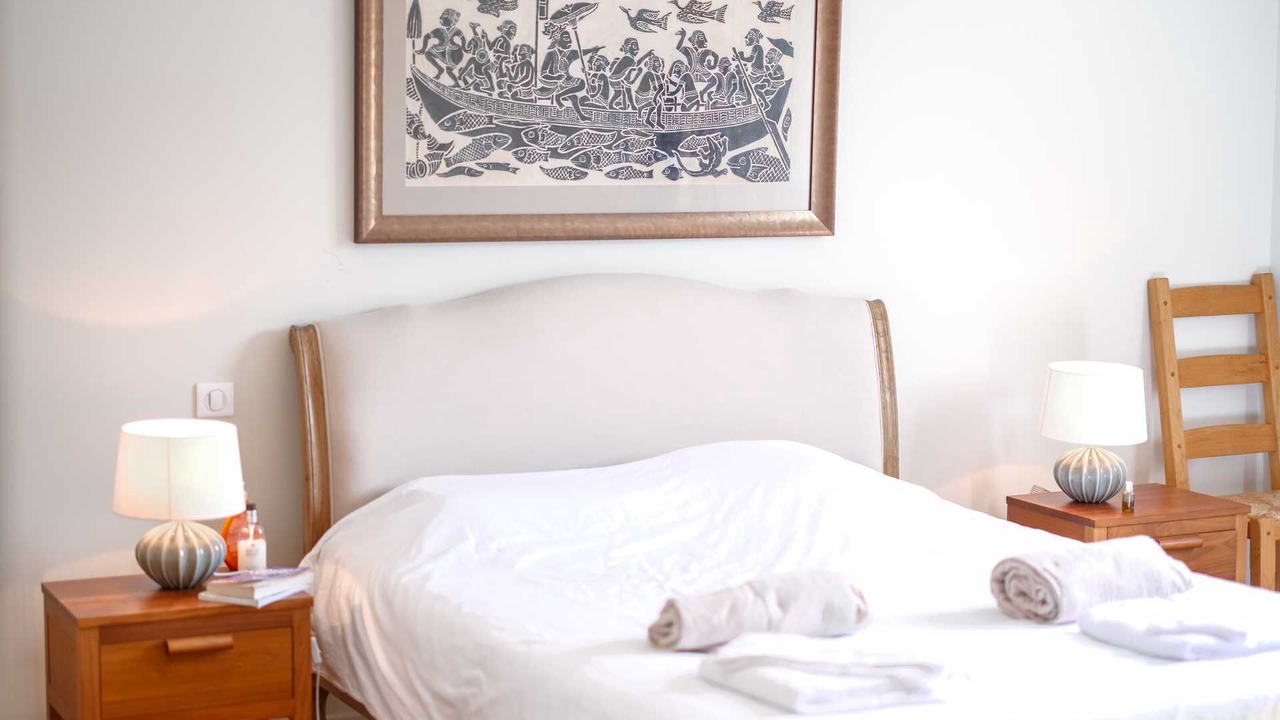 Photo of Bedroom in Castelnau-de-Montmiral