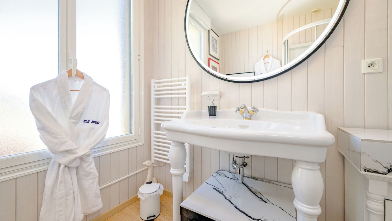 Photo of Bathroom in Plouezec