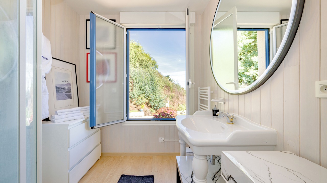 Photo of Bathroom in Plouezec