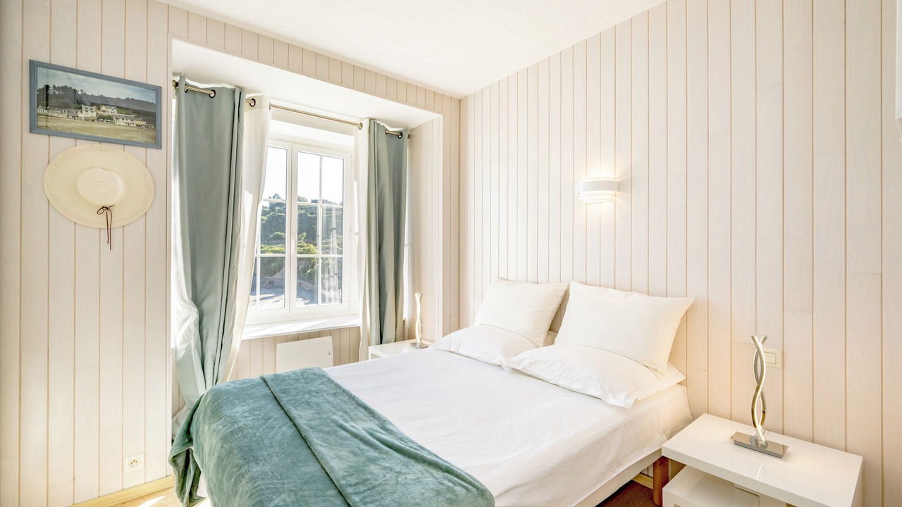 Photo of Bedroom in Plouezec