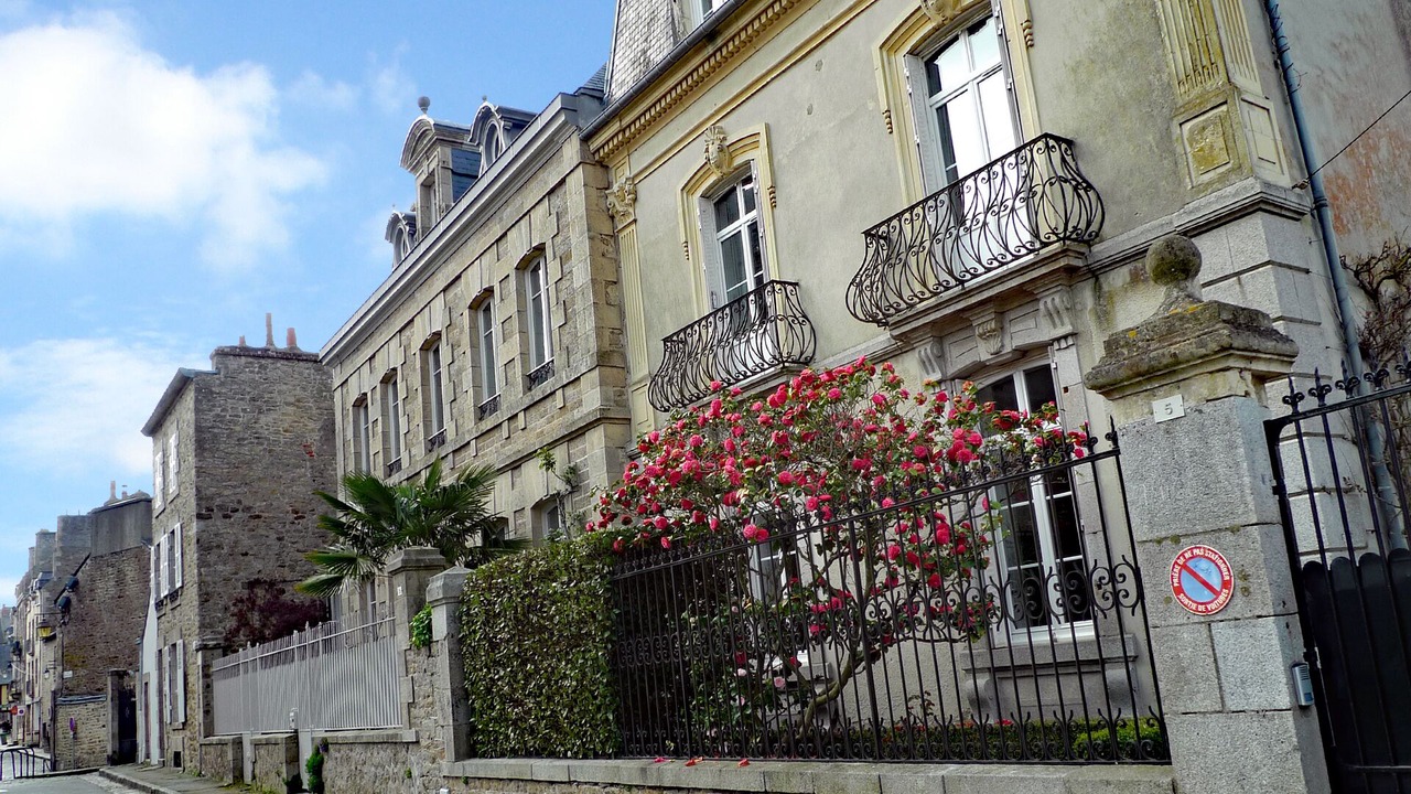 Photo of Others in Dinan