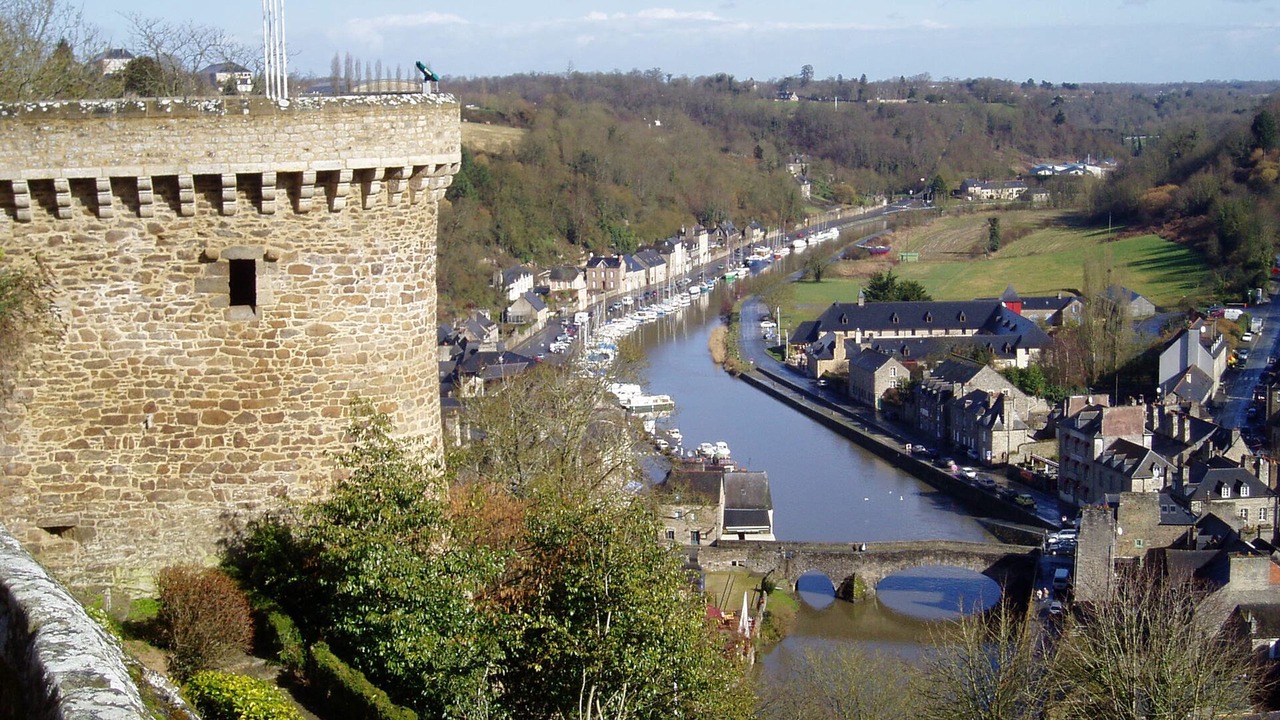 Photo of Others in Dinan