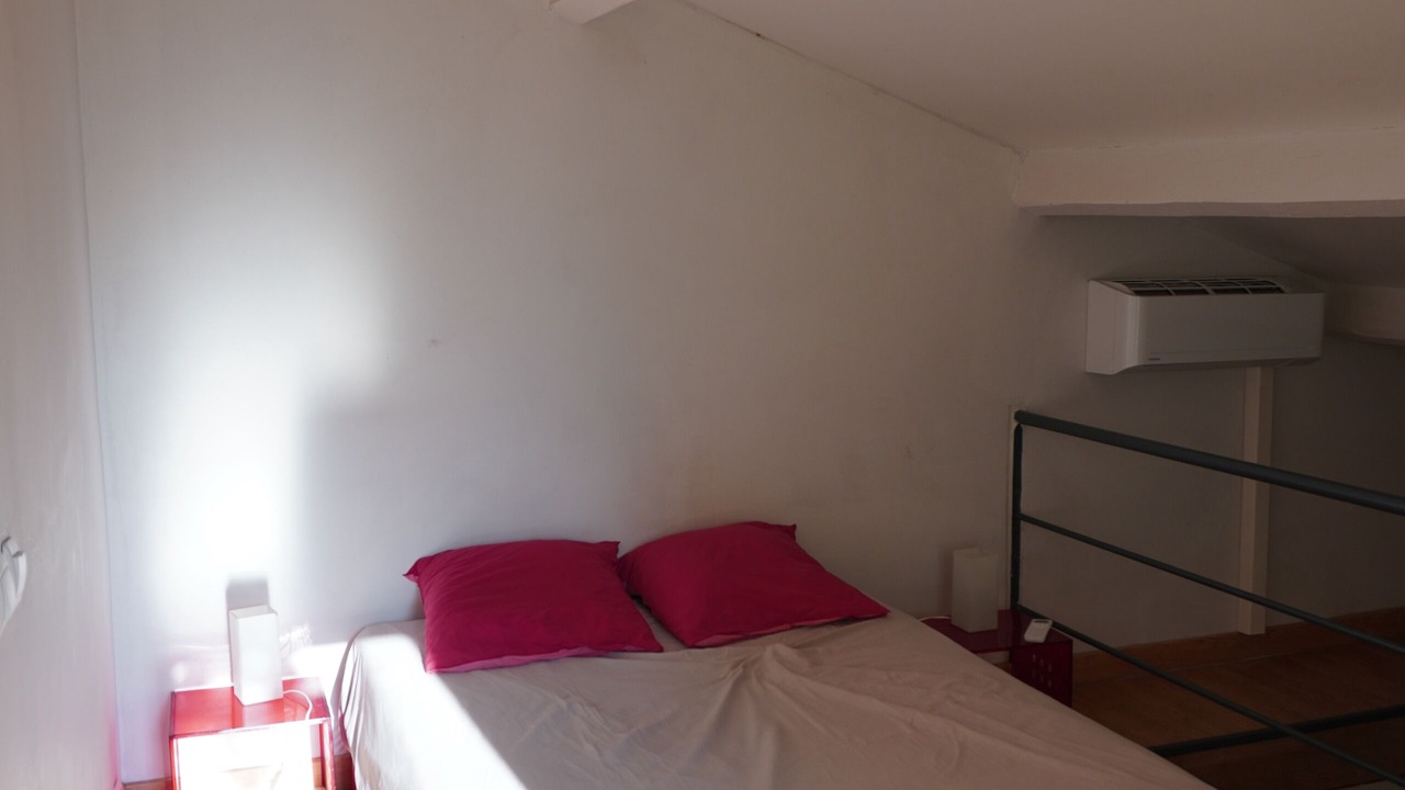 Photo of Bedroom in Le Cailar