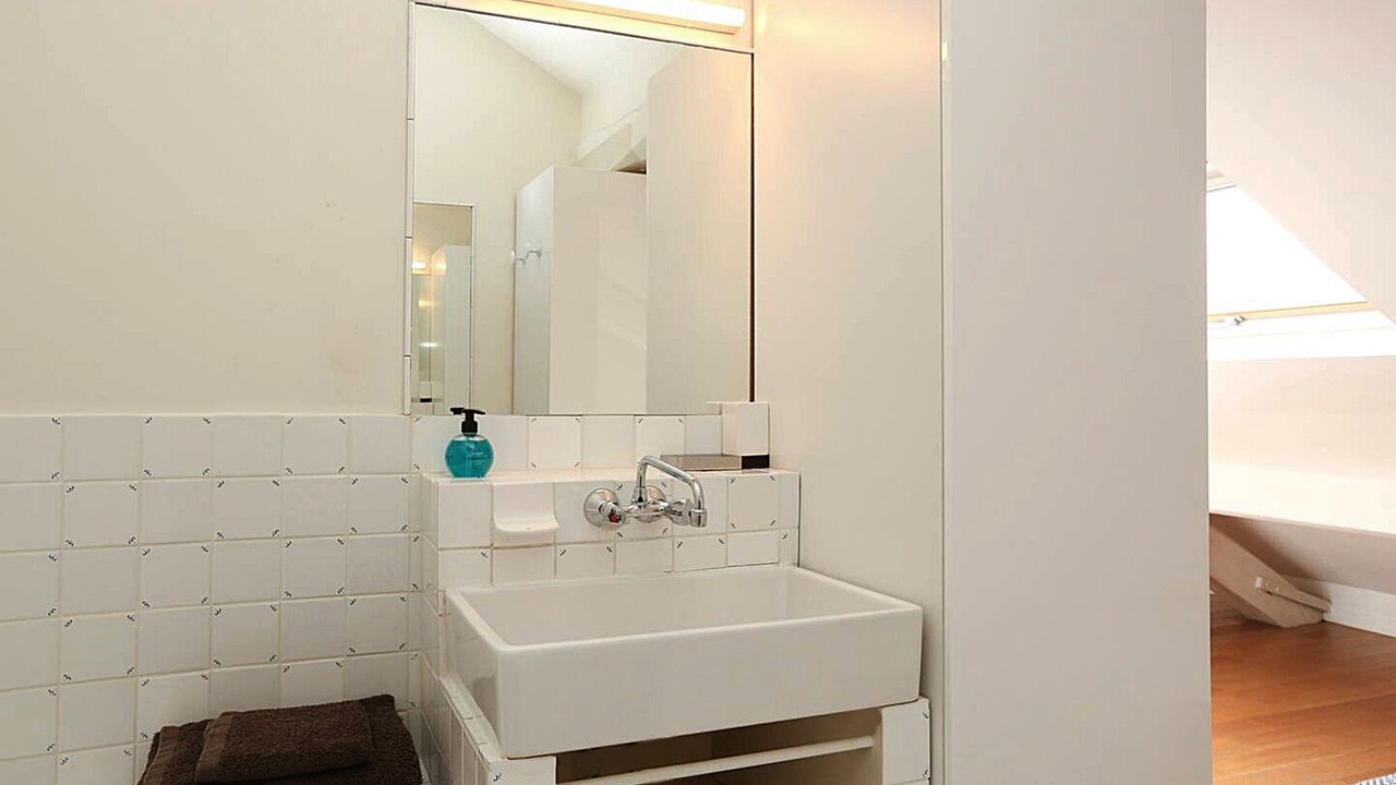 Photo of Bathroom in Quartier Saint-Ambroise