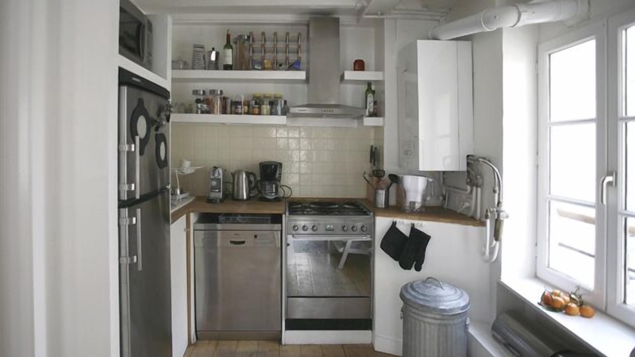 Photo of Kitchen in Quartier Saint-Ambroise