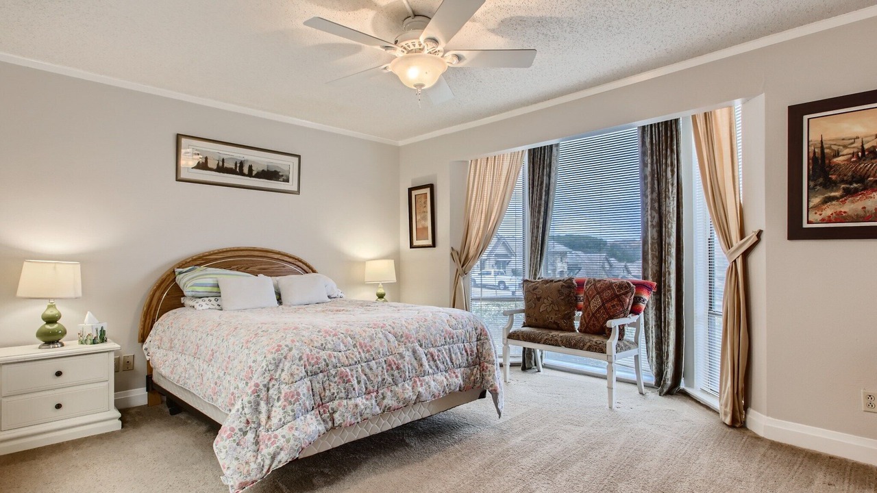 Photo of Bedroom in Lakeway