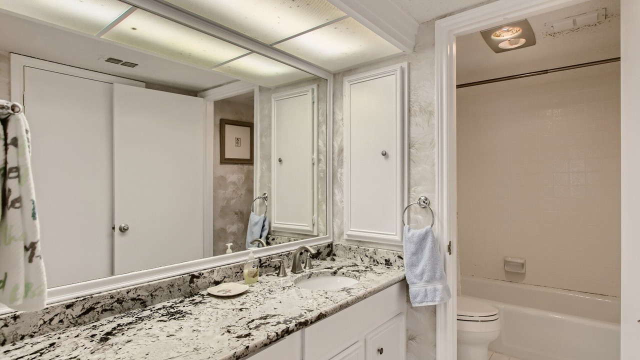 Photo of Bathroom in Lakeway