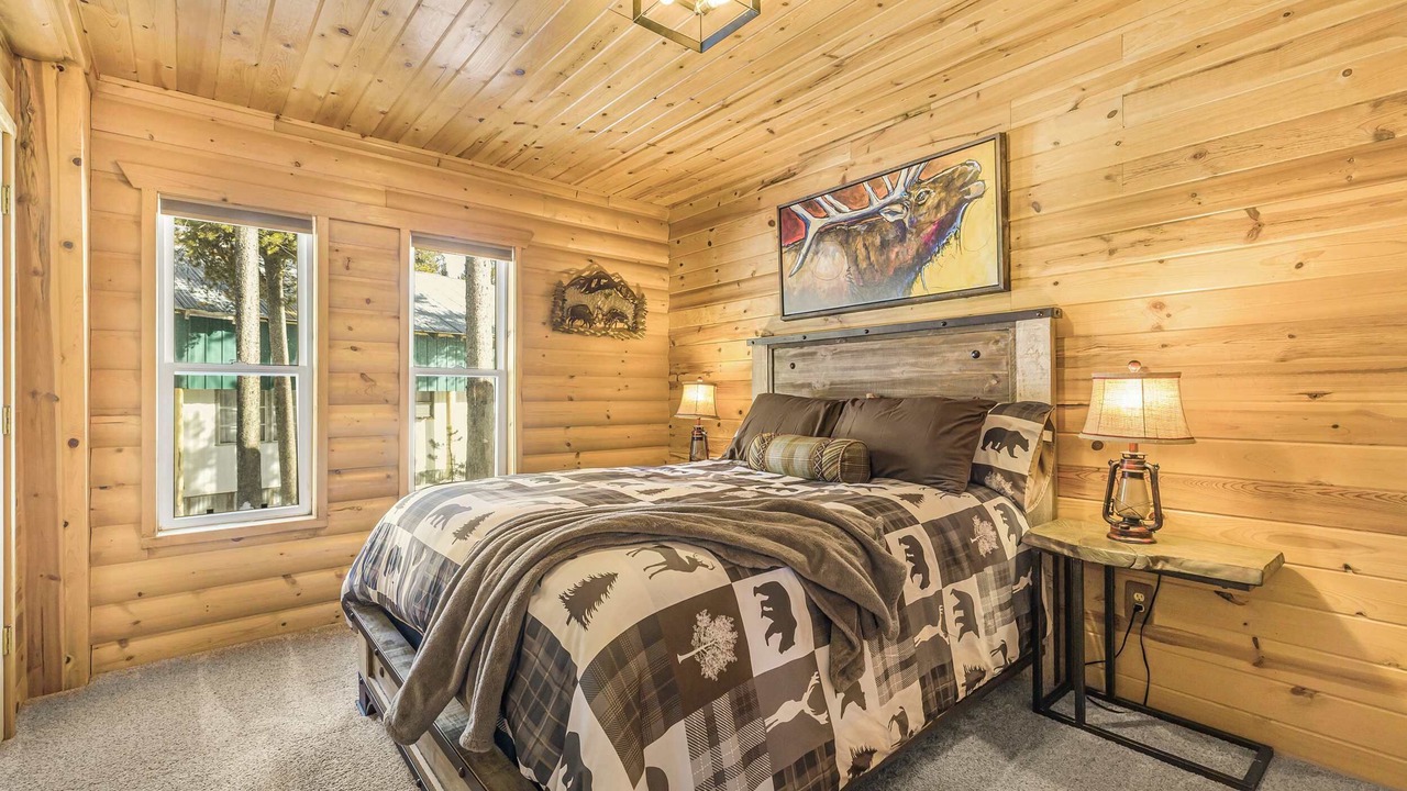 Photo of Bedroom in Island Park