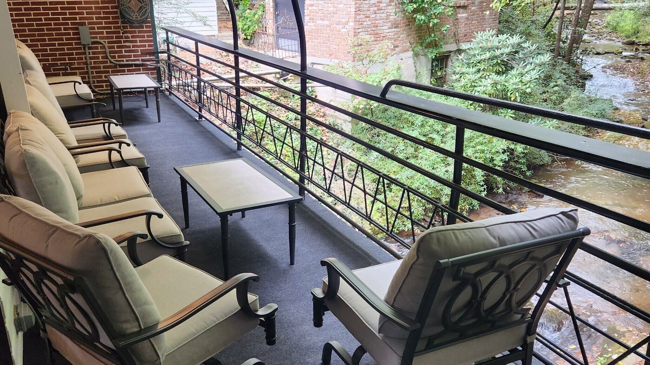 Photo of Patio Balcony in Ellijay
