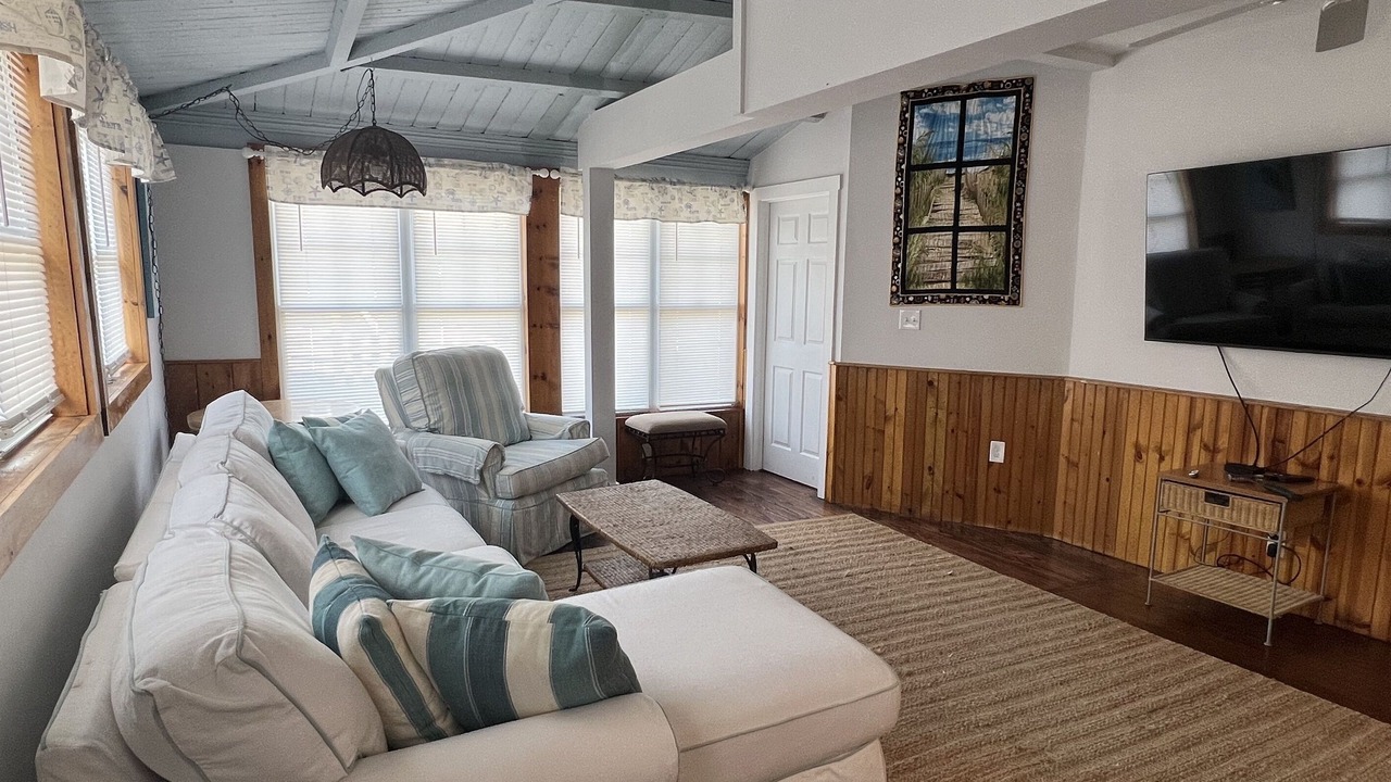 Photo of Livingroom in Beach Haven