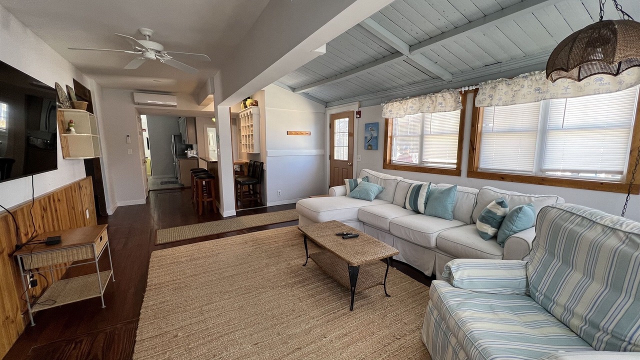 Photo of Livingroom in Beach Haven
