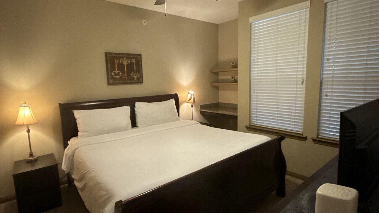 Photo of Bedroom in Grogan's Mill
