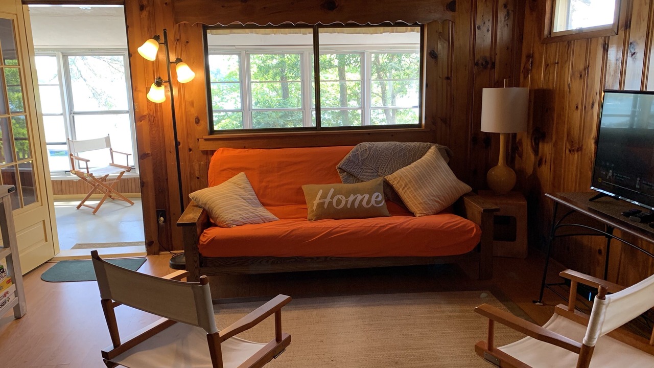 Photo of Livingroom in Ponds of Plymouth