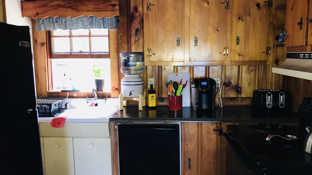 Photo of Kitchen in Ponds of Plymouth