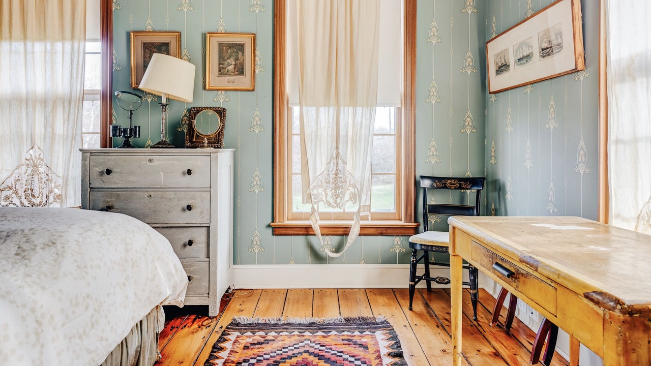 Photo of Bedroom in Town of Southold Town