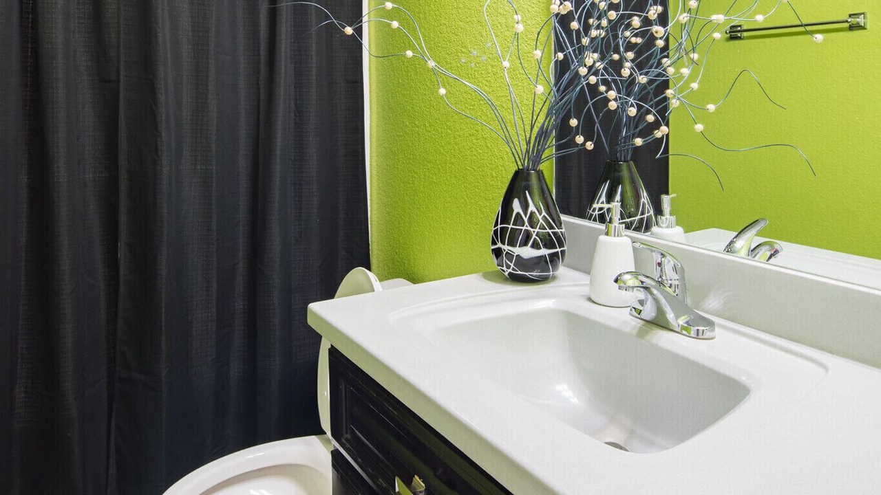 Photo of Bathroom in Rockwell