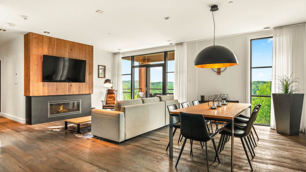 Photo of Livingroom in Mont-Tremblant