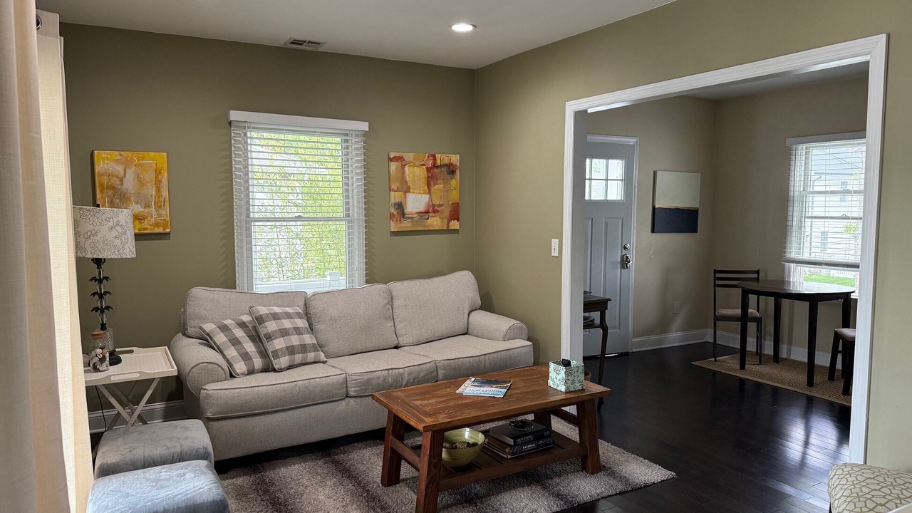 Photo of Livingroom in Bradley Beach