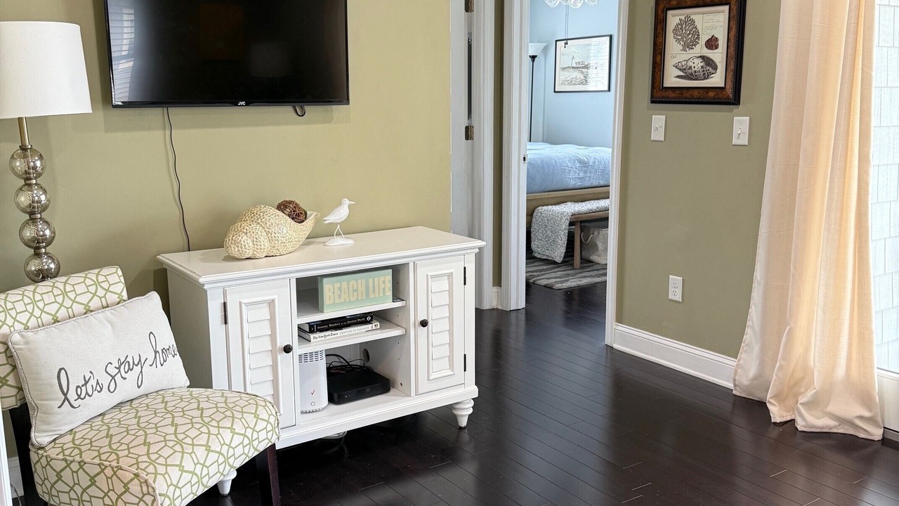 Photo of Livingroom in Bradley Beach