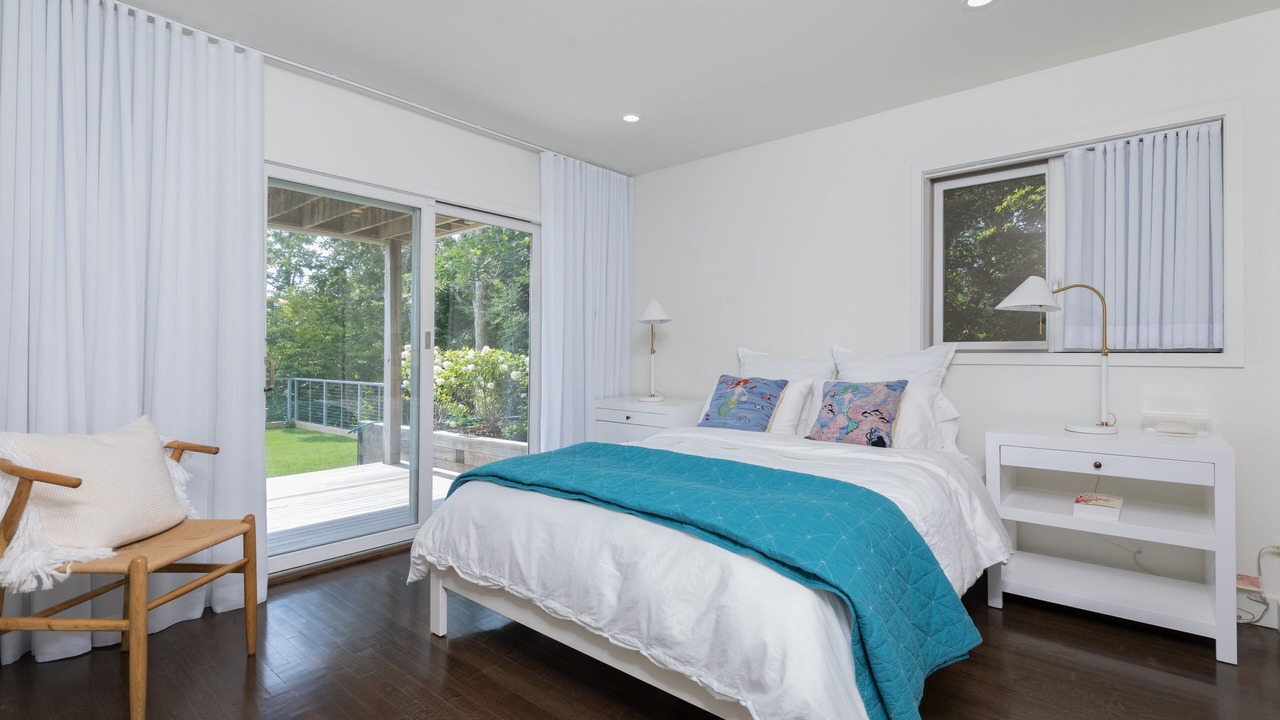 Photo of Others in Montauk