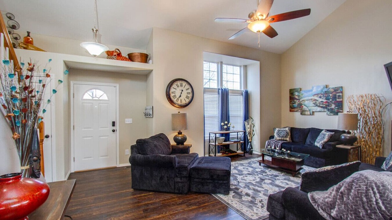 Photo of Livingroom in Southeast Colorado Springs