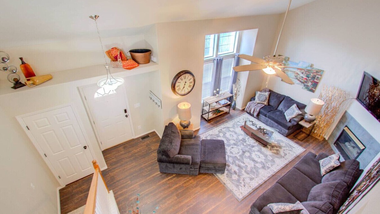 Photo of Livingroom in Southeast Colorado Springs