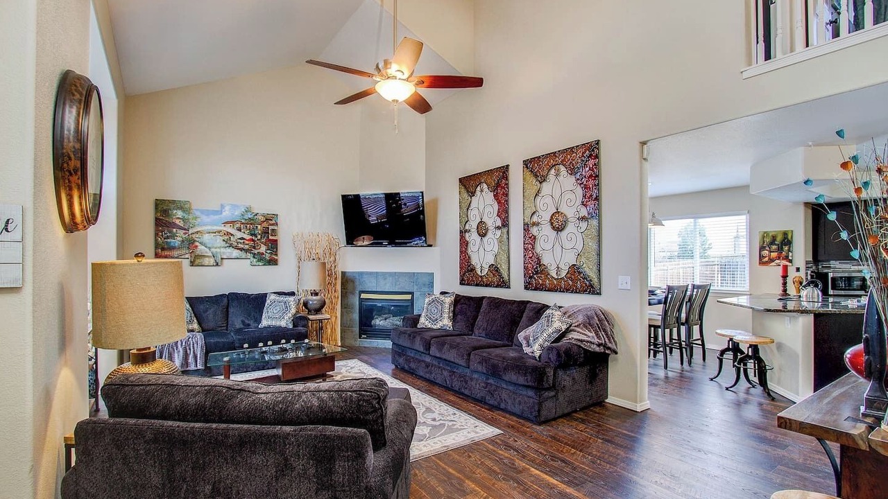 Photo of Livingroom in Southeast Colorado Springs