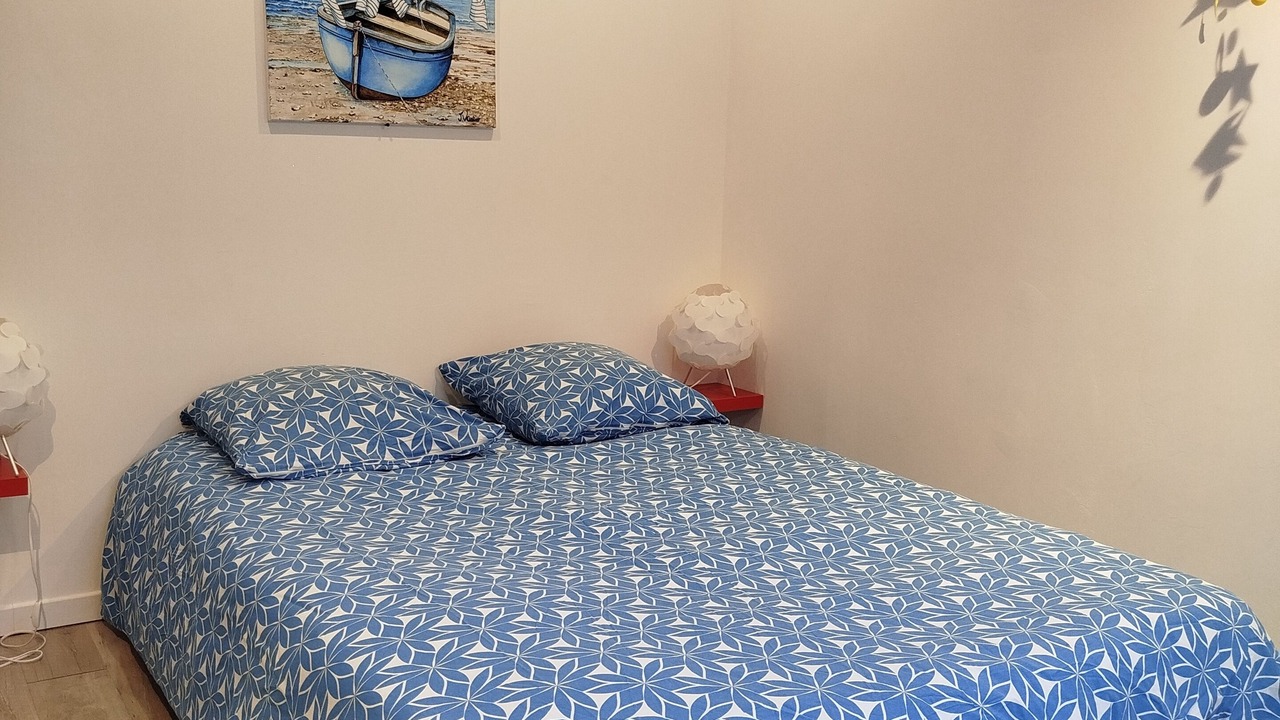 Photo of Bedroom in Montivilliers