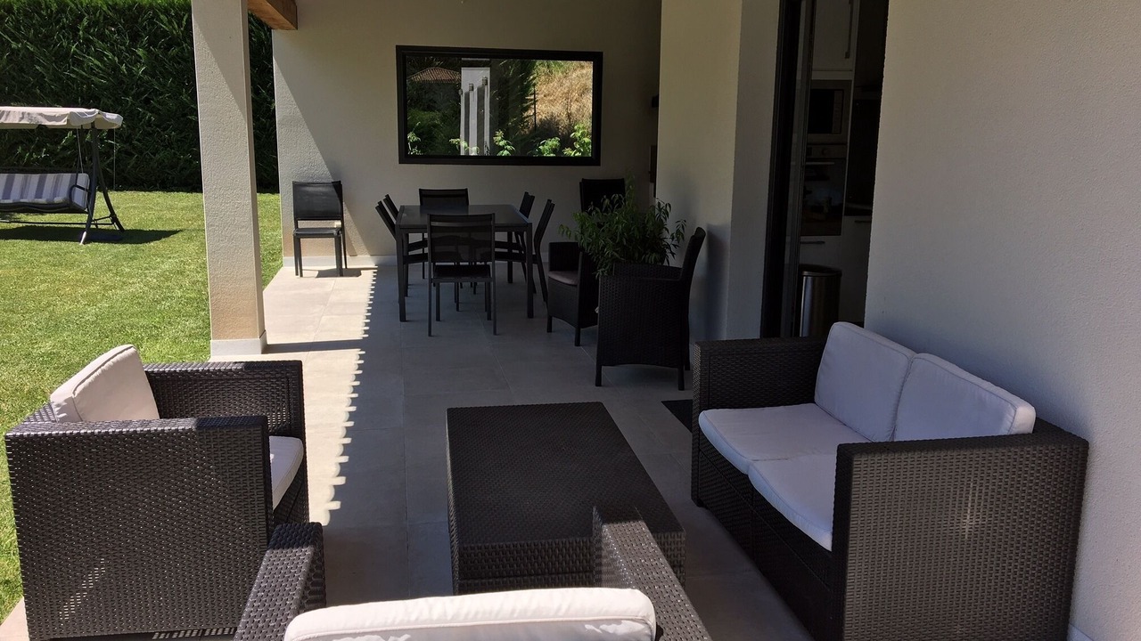 Photo of Outdoor in Cabries