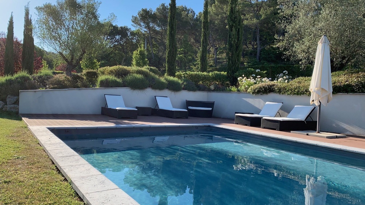 Photo of Outdoor in Cabries