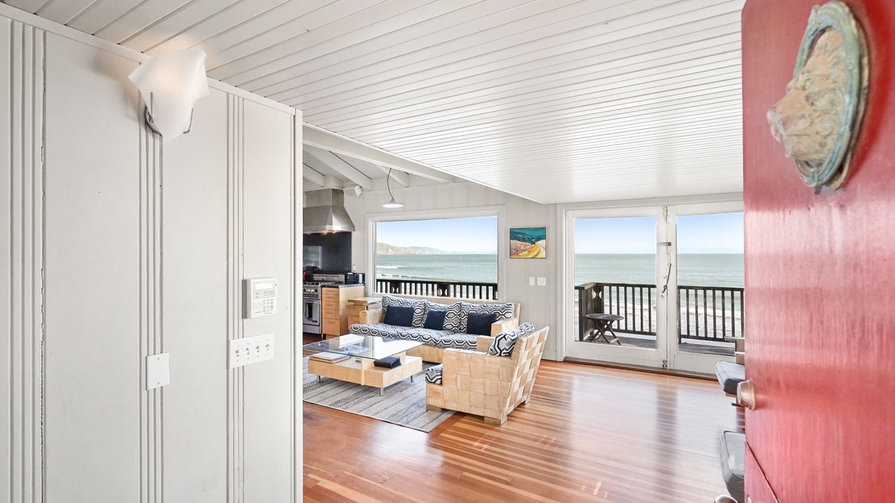 Photo of Others in Bolinas